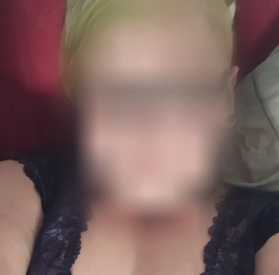 Amelie, 28