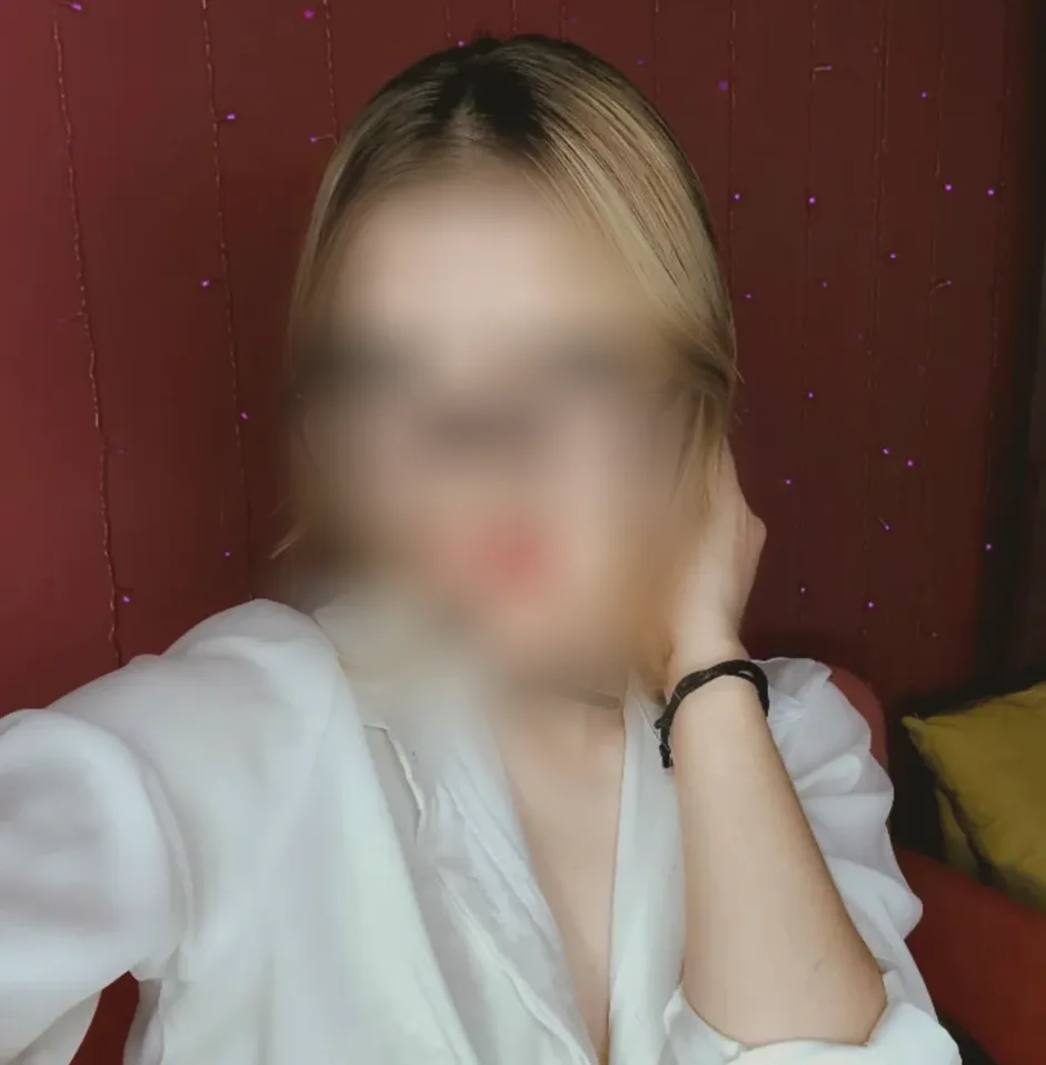 Maja, 22