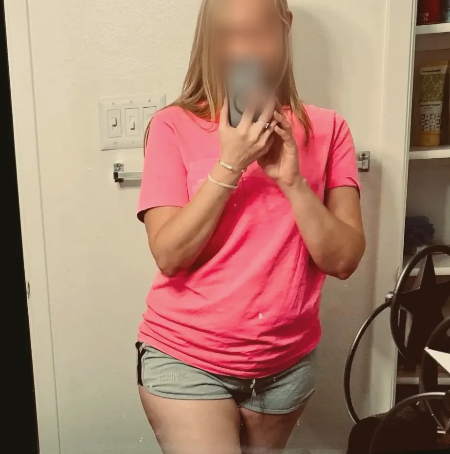 Ramona, 28